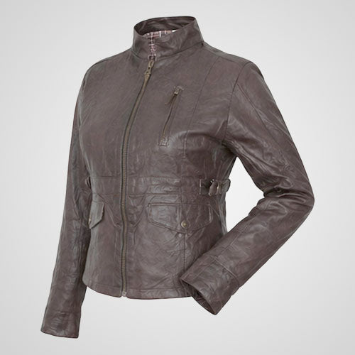 Fitted leather jacket with full front zipper closure